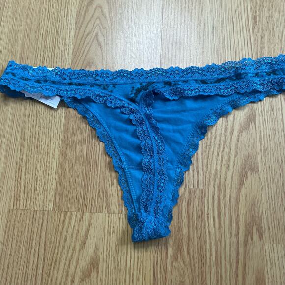 Bundle of 3 Jenni Thongs, XL - Picture 3 of 13
